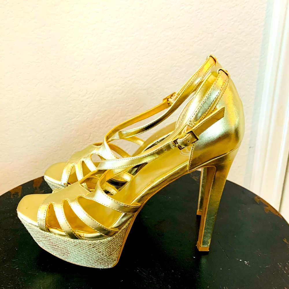Hot Gold Sandal Heel